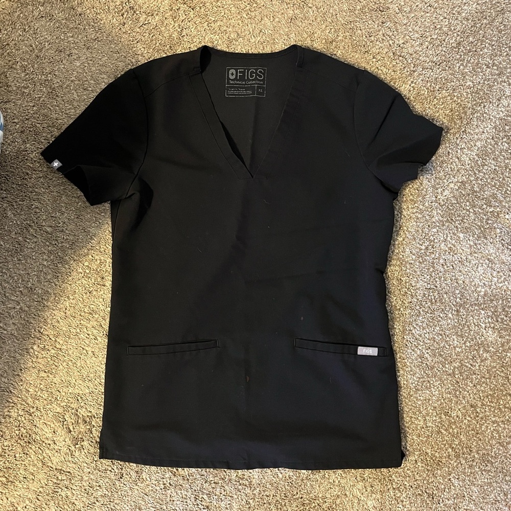 Figs XS black casma top